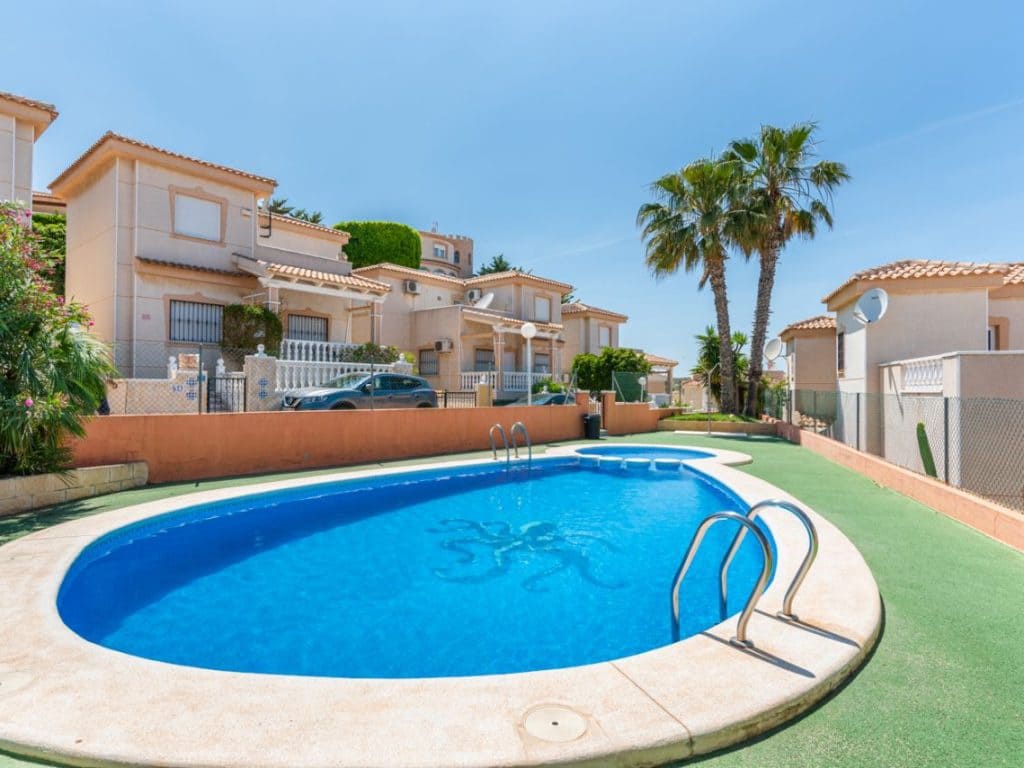 5 quarto Moradia para venda em Ciudad Quesada com piscina - 249 000 € (Ref: 9778647)