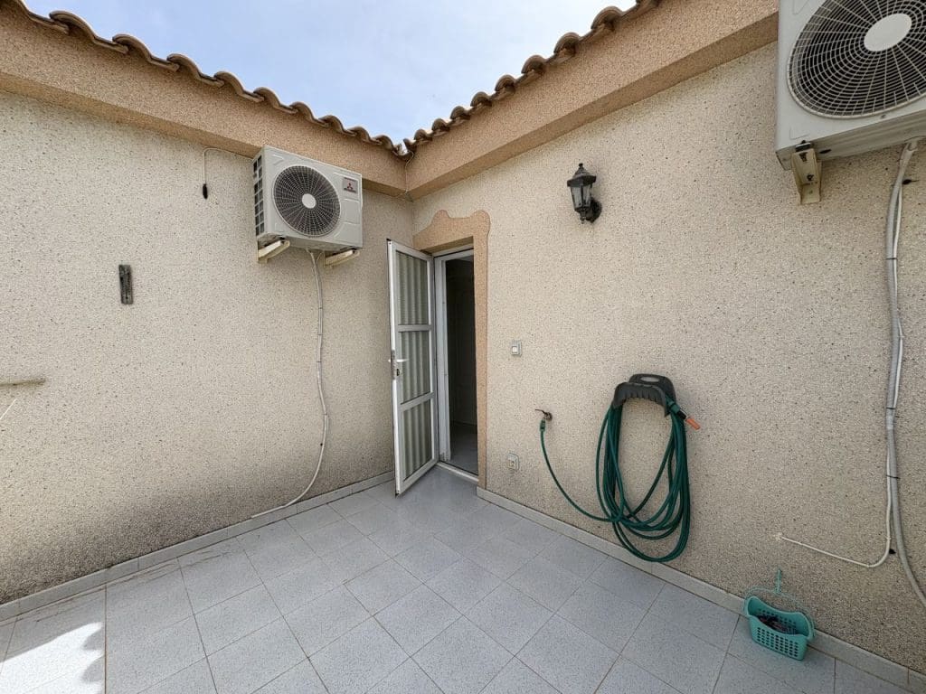 Chalet de 5 habitaciones en Ciudad Quesada en venta con piscina - 249.000 € (Ref: 9778647)