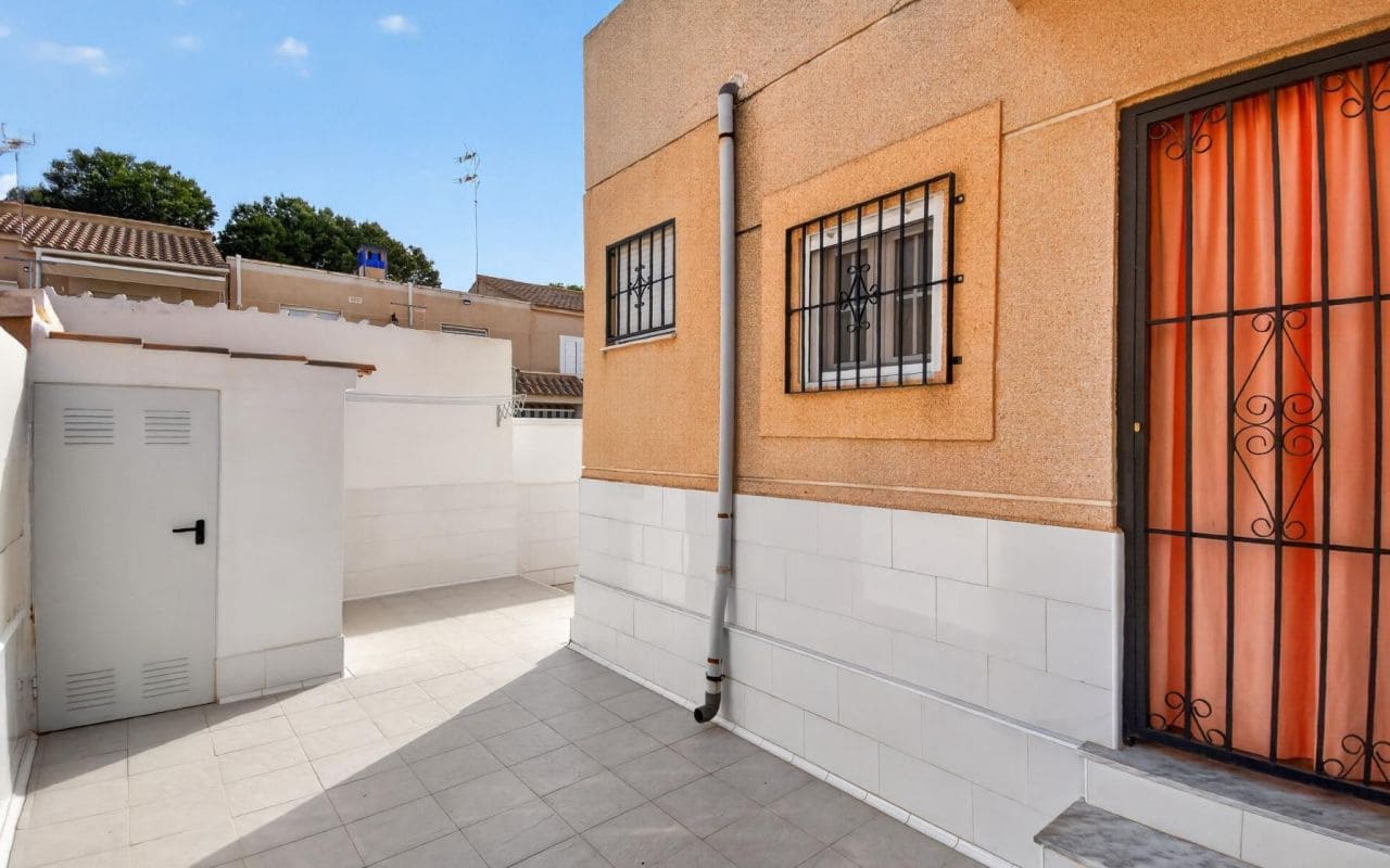 3 bedroom Townhouse for sale in Orihuela Costa with pool - € 215,000 (Ref: 9789433)