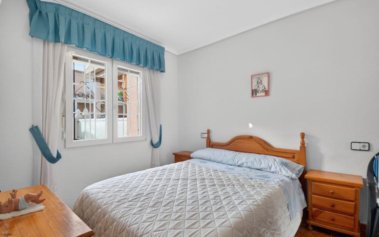 3 bedroom Townhouse for sale in Orihuela Costa with pool - € 215,000 (Ref: 9789433)