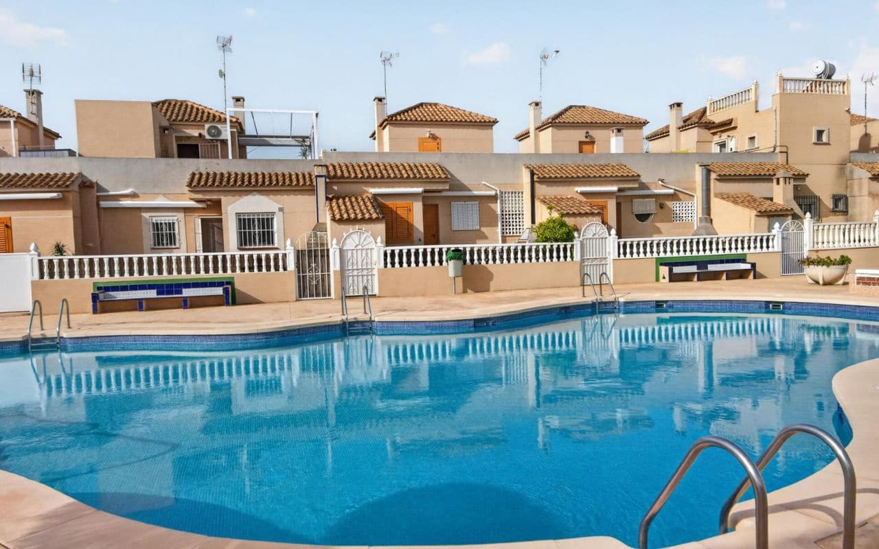 3 bedroom Townhouse for sale in Orihuela Costa with pool - € 215,000 (Ref: 9789433)