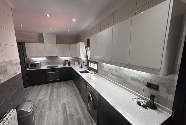 4 chambre Villa/Maison à vendre à Ciudad Quesada, Rojales avec piscine garage - 665 000 € (Ref: 9795088)