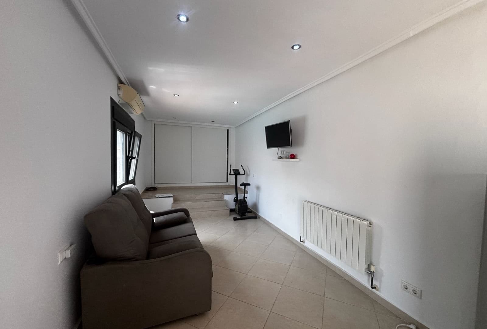 4 chambre Villa/Maison à vendre à Ciudad Quesada avec piscine garage - 665 000 € (Ref: 9795088)