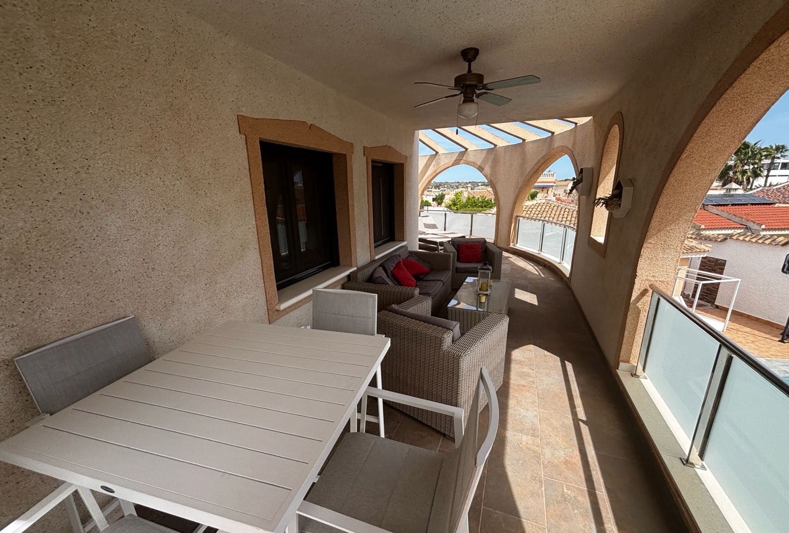 4 chambre Villa/Maison à vendre à Ciudad Quesada avec piscine garage - 665 000 € (Ref: 9795088)