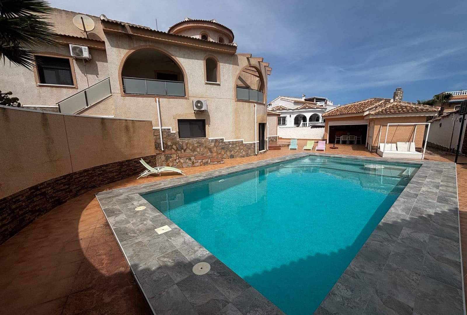 4 chambre Villa/Maison à vendre à Ciudad Quesada avec piscine garage - 665 000 € (Ref: 9795088)