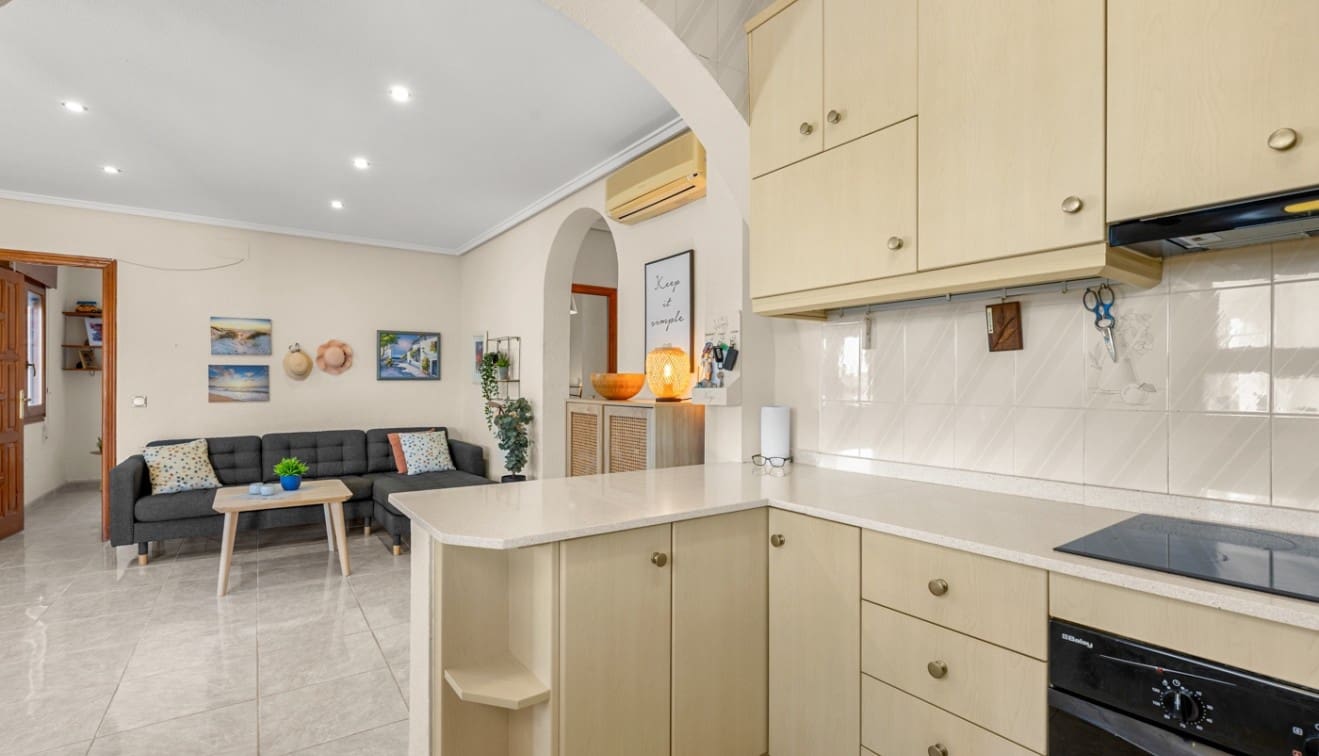 4 soveværelse Villa til salg i Ciudad Quesada med swimmingpool garage - € 519.000 (Ref: 9795089)