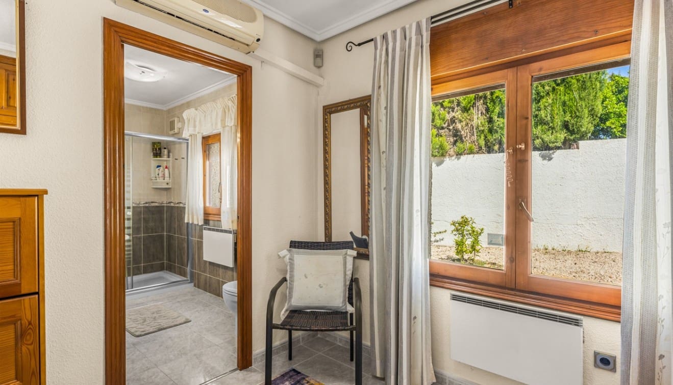 4 soveværelse Villa til salg i Ciudad Quesada med swimmingpool garage - € 519.000 (Ref: 9795089)