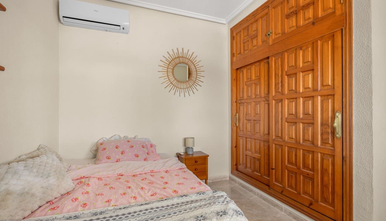 4 soveværelse Villa til salg i Ciudad Quesada med swimmingpool garage - € 519.000 (Ref: 9795089)