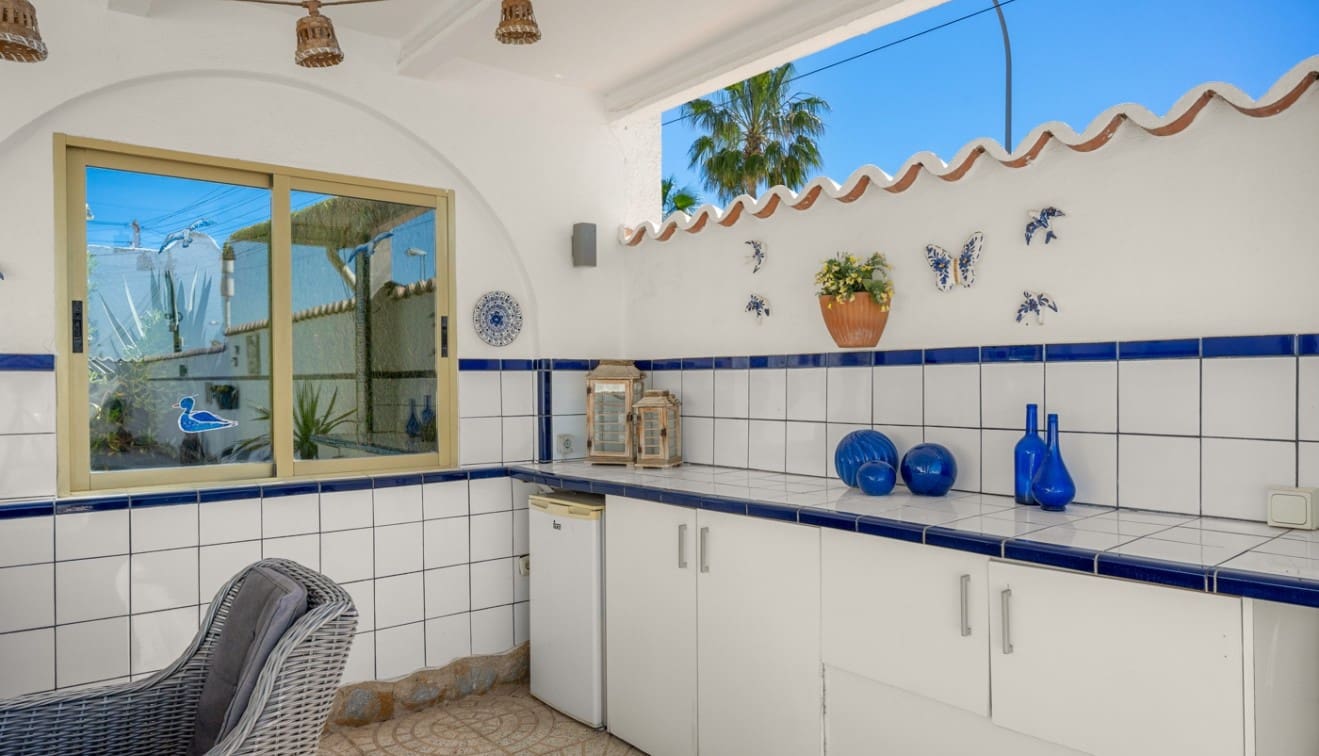 4 soveværelse Villa til salg i Ciudad Quesada med swimmingpool garage - € 519.000 (Ref: 9795089)