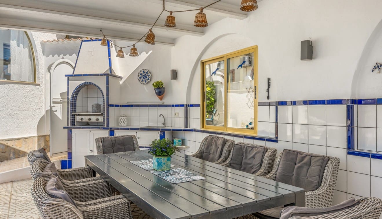 4 soveværelse Villa til salg i Ciudad Quesada med swimmingpool garage - € 519.000 (Ref: 9795089)