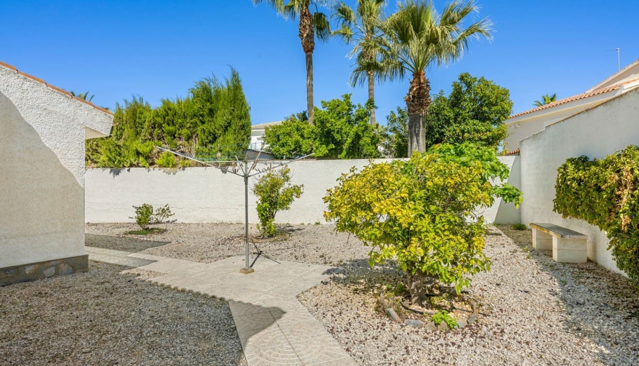 4 soveværelse Villa til salg i Ciudad Quesada med swimmingpool garage - € 519.000 (Ref: 9795089)