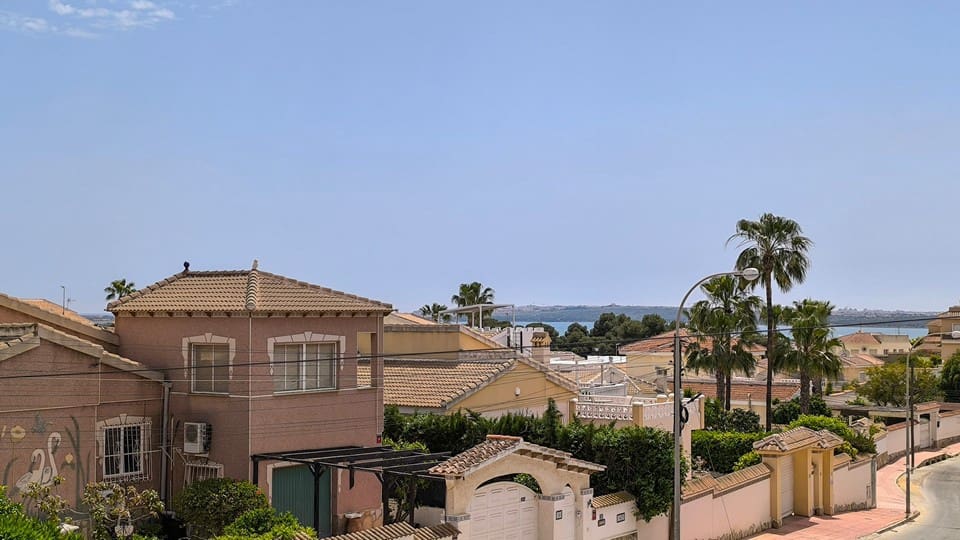 4 chambre Villa/Maison à vendre à Ciudad Quesada avec piscine garage - 625 000 € (Ref: 9795633)