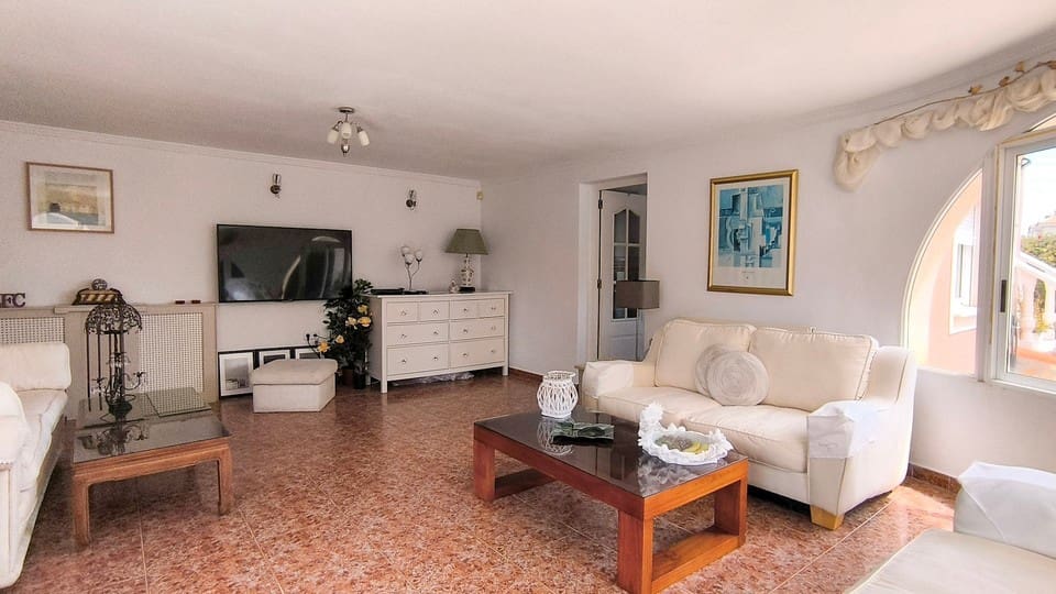 4 chambre Villa/Maison à vendre à Ciudad Quesada avec piscine garage - 625 000 € (Ref: 9795633)