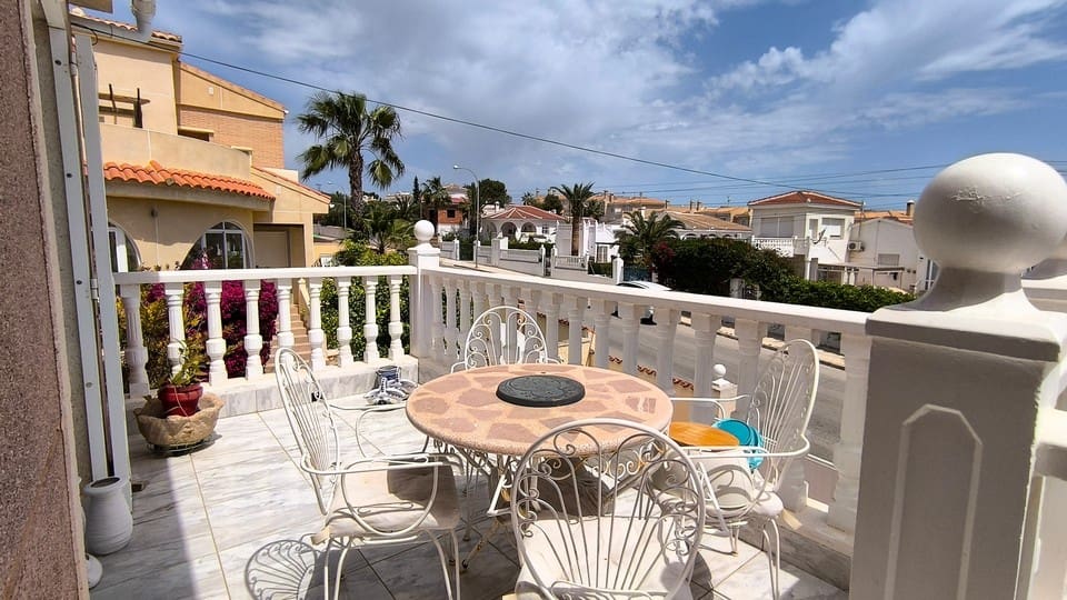 4 chambre Villa/Maison à vendre à Ciudad Quesada avec piscine garage - 625 000 € (Ref: 9795633)