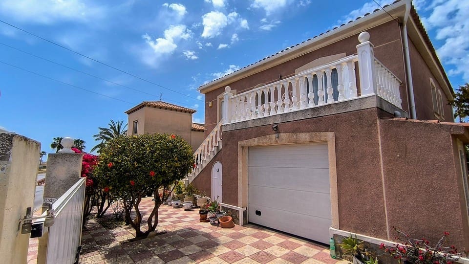 4 chambre Villa/Maison à vendre à Ciudad Quesada avec piscine garage - 625 000 € (Ref: 9795633)