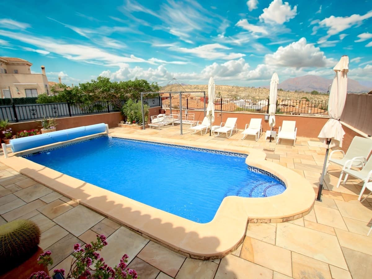 4 camera da letto Villa in vendita in Bigastro con piscina garage - 369.950 € (Rif: 9798189)