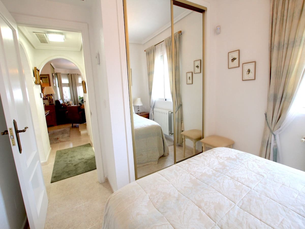 4 camera da letto Villa in vendita in Bigastro con piscina garage - 369.950 € (Rif: 9798189)