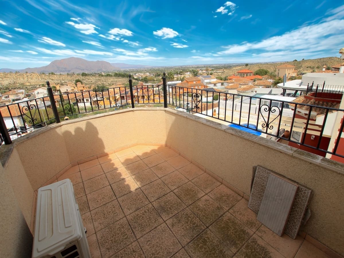 4 camera da letto Villa in vendita in Bigastro con piscina garage - 369.950 € (Rif: 9798189)