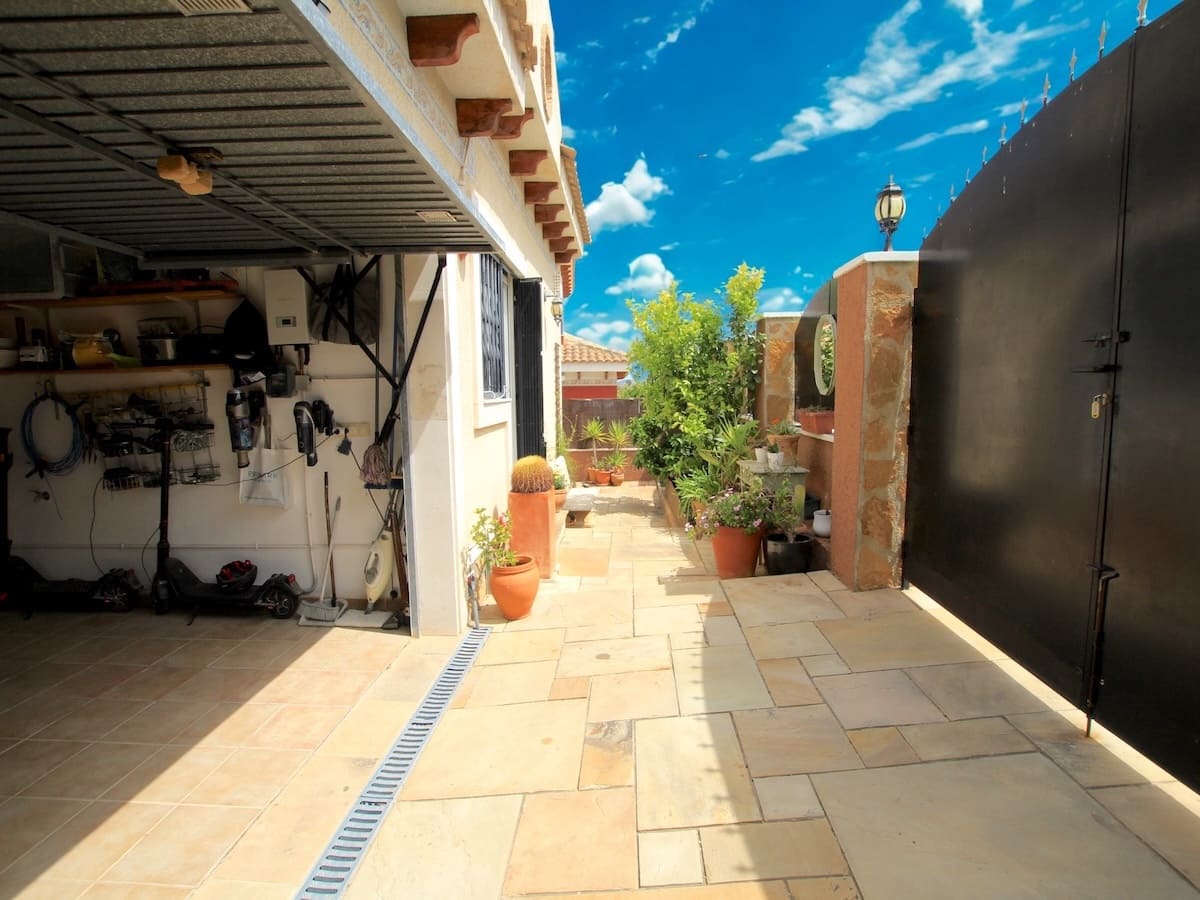 4 camera da letto Villa in vendita in Bigastro con piscina garage - 369.950 € (Rif: 9798189)