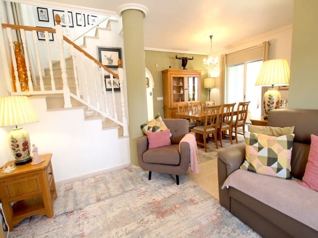 4 camera da letto Villa in vendita in Bigastro con piscina garage - 369.950 € (Rif: 9798189)