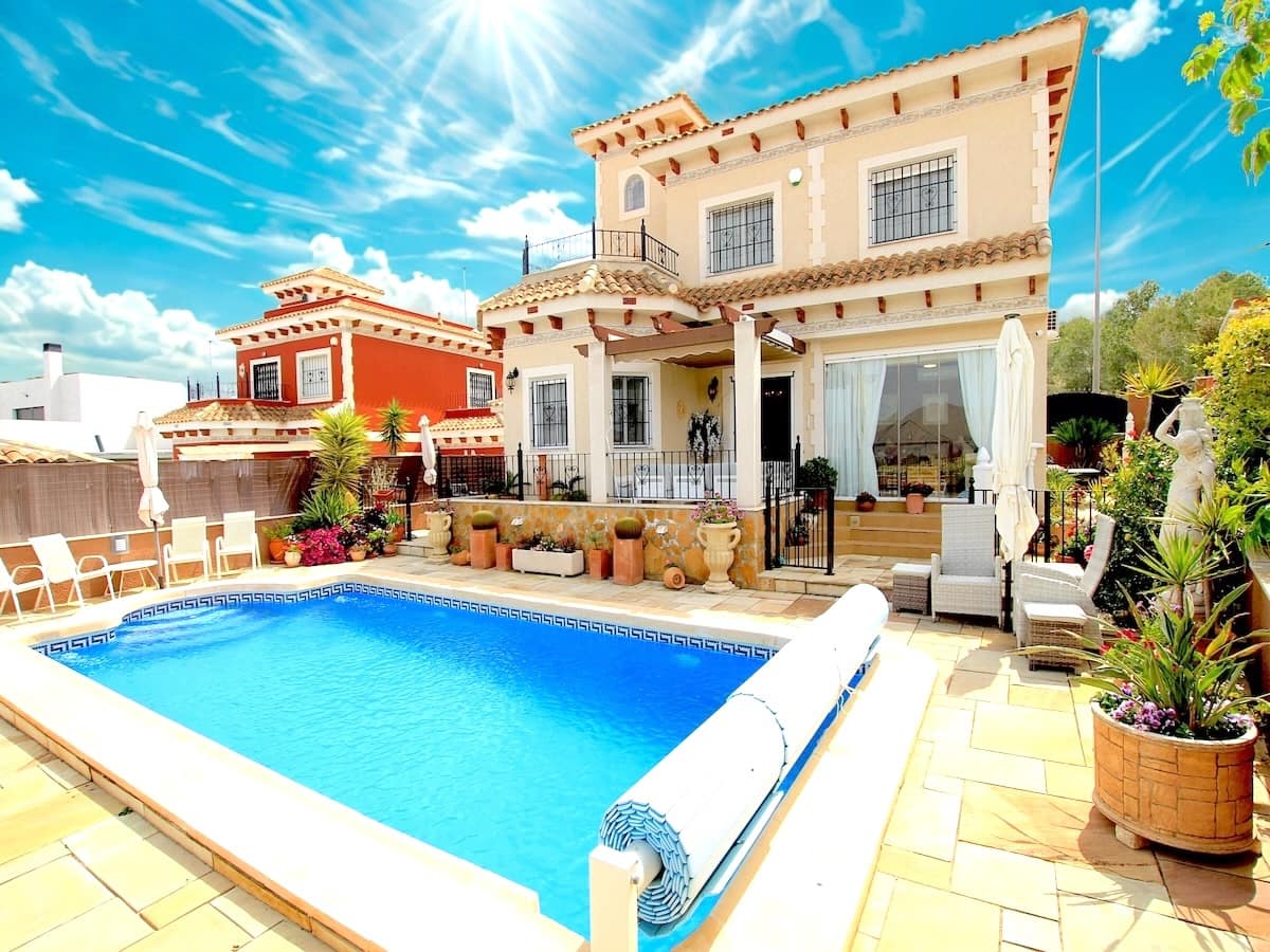 4 camera da letto Villa in vendita in Bigastro con piscina garage - 369.950 € (Rif: 9798189)