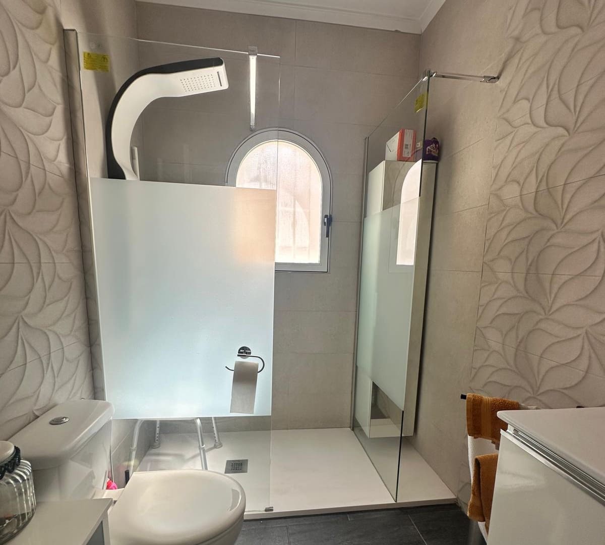 2 bedroom Villa for sale in Algorfa with pool - € 235,000 (Ref: 9802673)