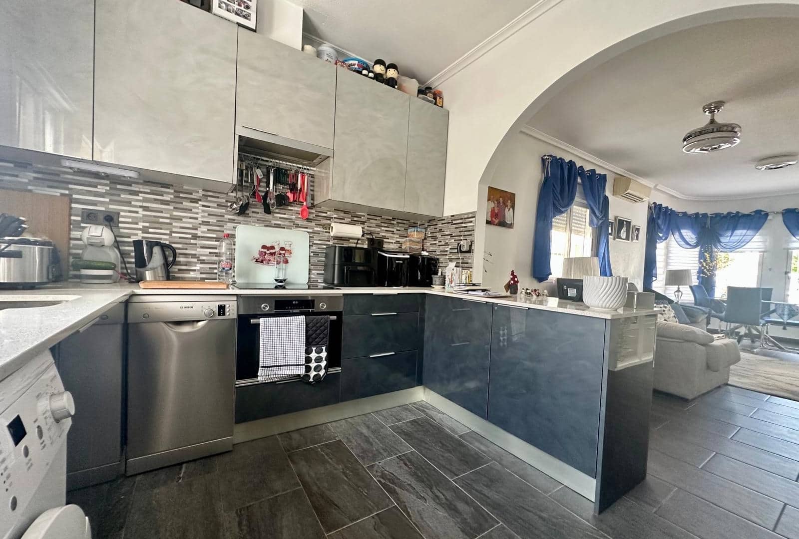 2 bedroom Villa for sale in Algorfa with pool - € 235,000 (Ref: 9802673)