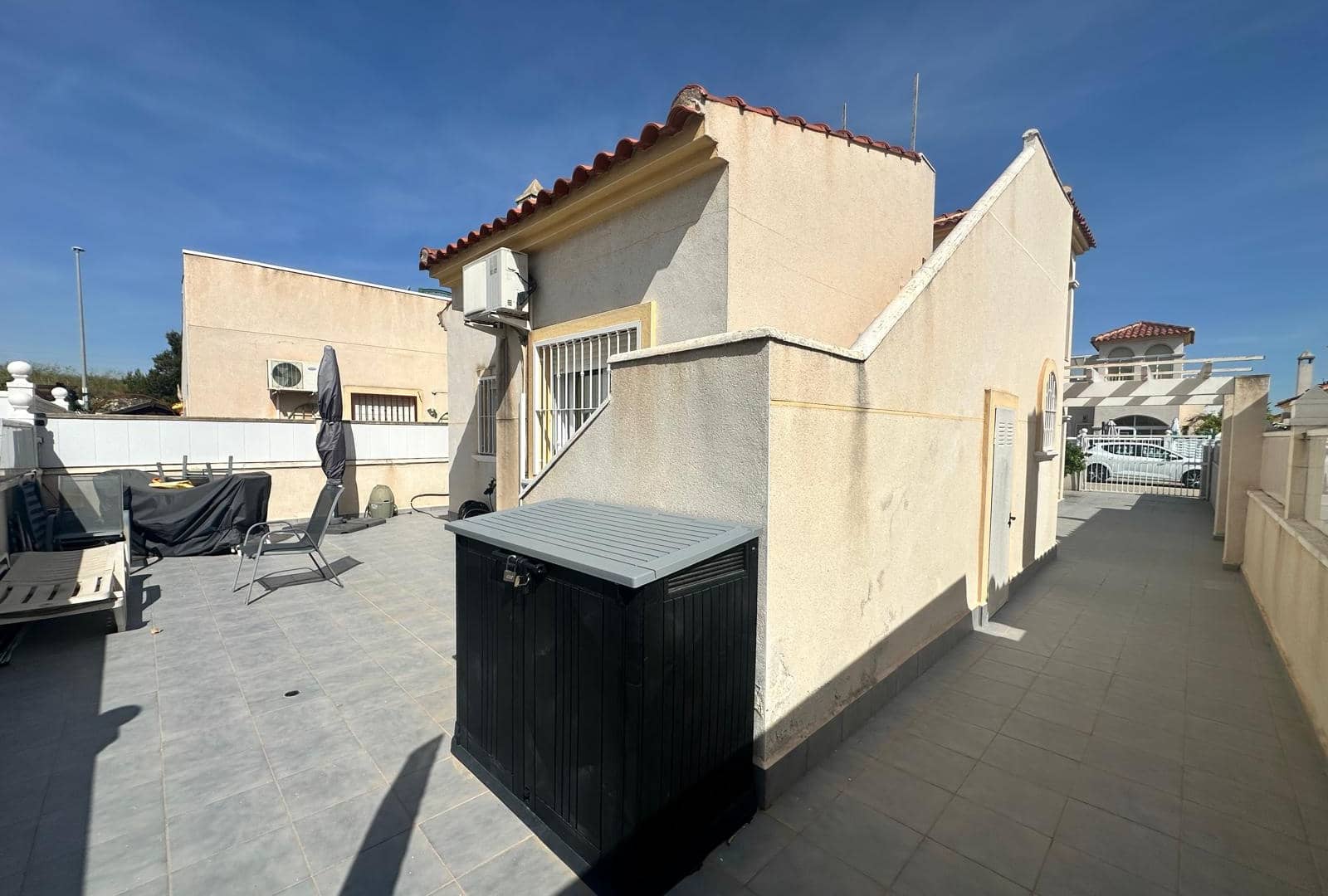 2 bedroom Villa for sale in Algorfa with pool - € 235,000 (Ref: 9802673)