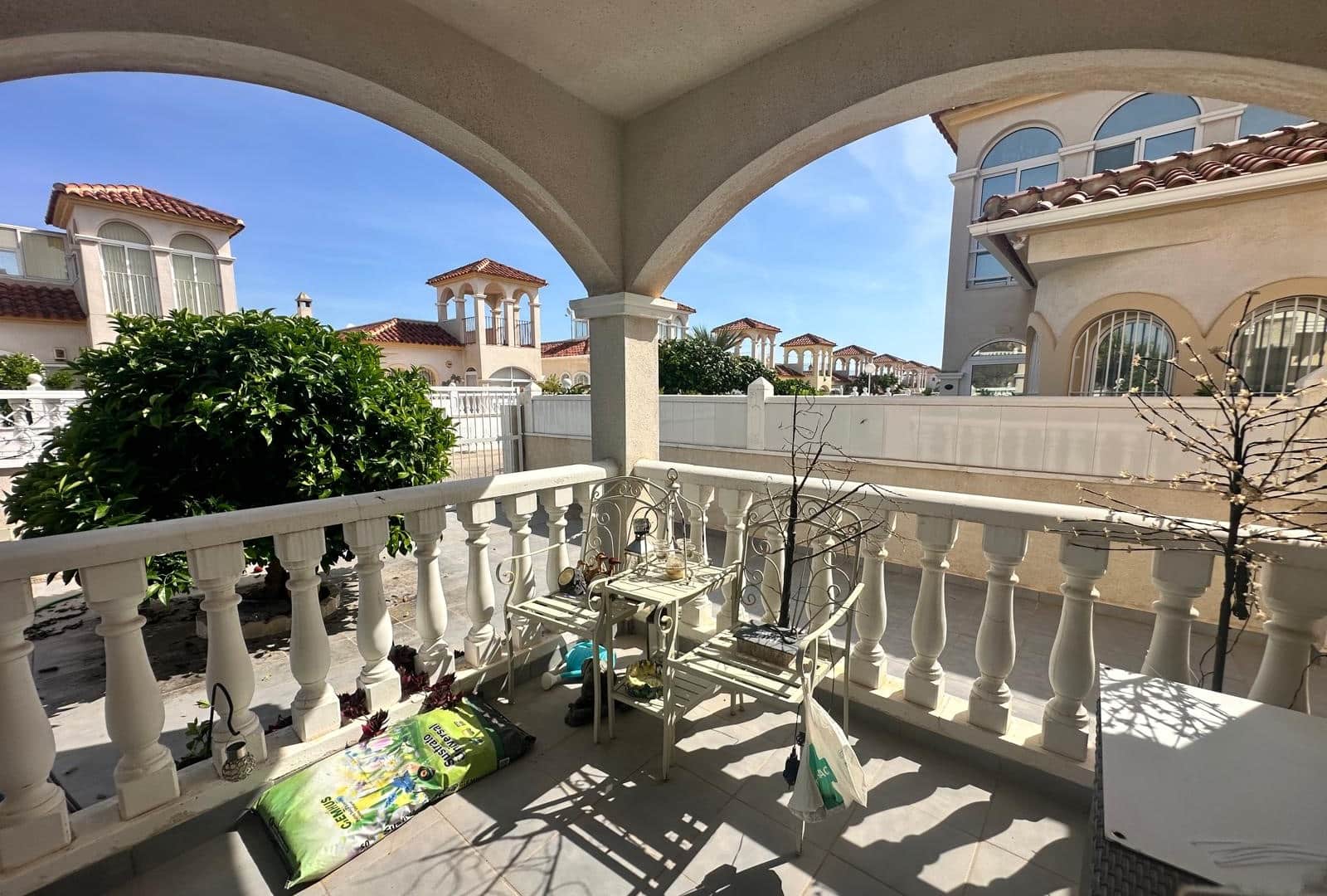 2 bedroom Villa for sale in Algorfa with pool - € 235,000 (Ref: 9802673)