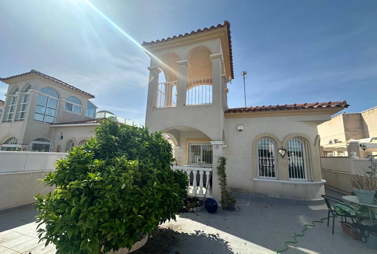 2 bedroom Villa for sale in Algorfa with pool - € 235,000 (Ref: 9802673)