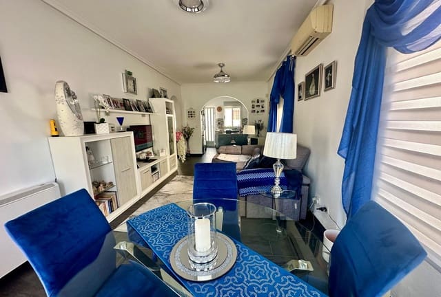 2 bedroom Villa for sale in Algorfa with pool - € 235,000 (Ref: 9802673)