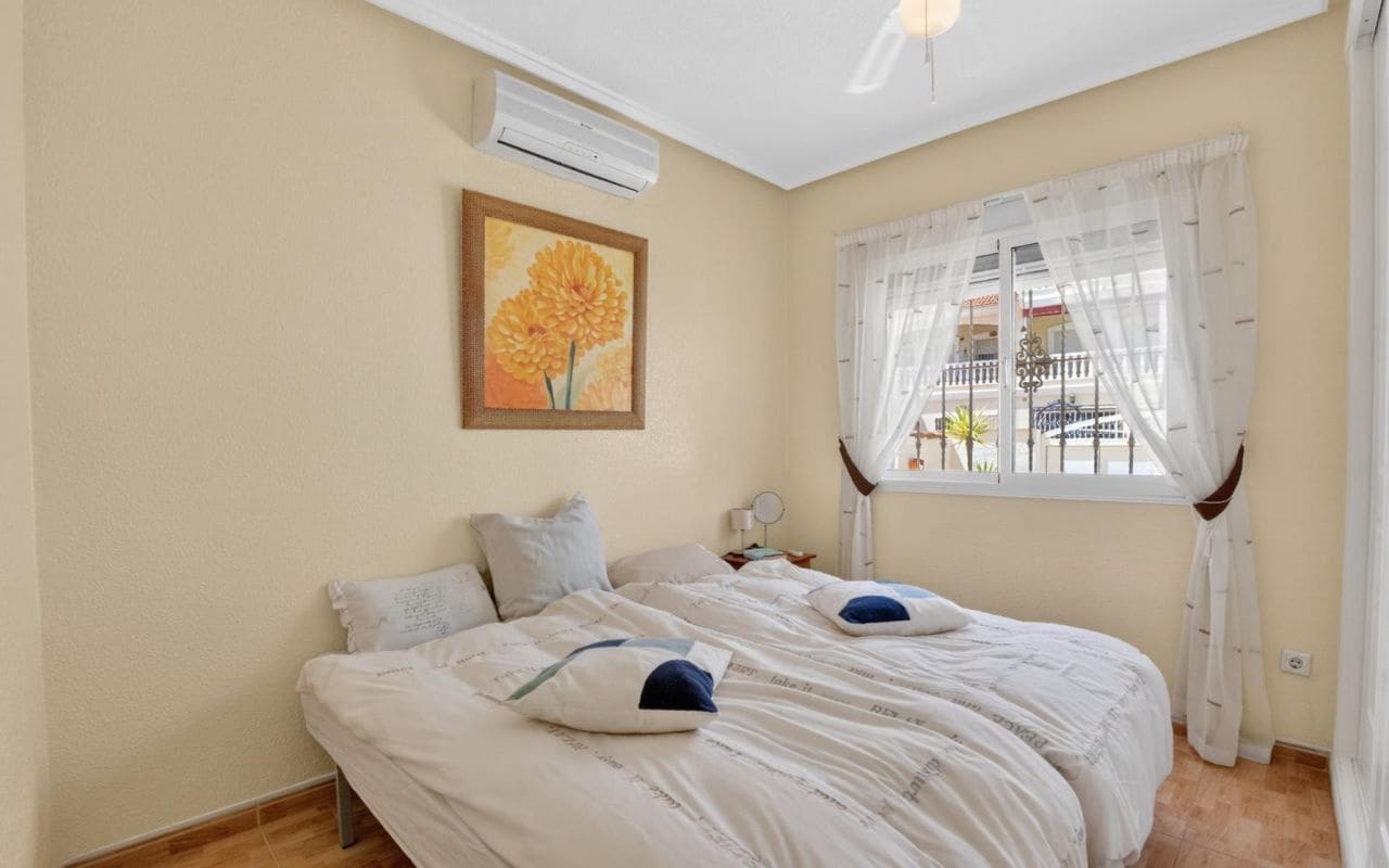 3 bedroom Townhouse for sale in Ciudad Quesada with pool - € 279,000 (Ref: 9802961)