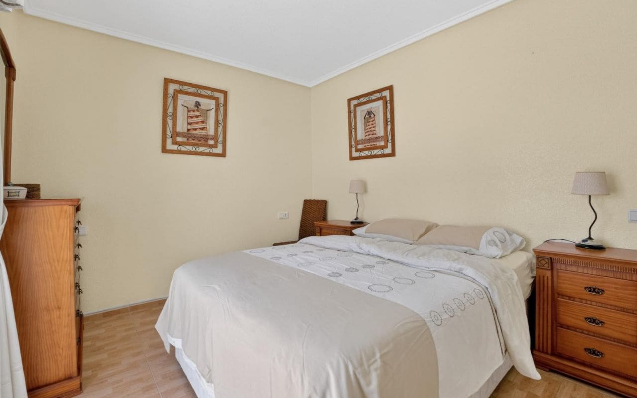 3 bedroom Townhouse for sale in Ciudad Quesada with pool - € 279,000 (Ref: 9802961)