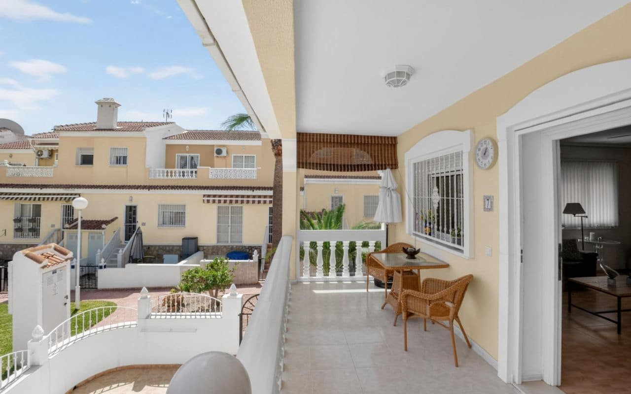 3 bedroom Townhouse for sale in Ciudad Quesada with pool - € 279,000 (Ref: 9802961)