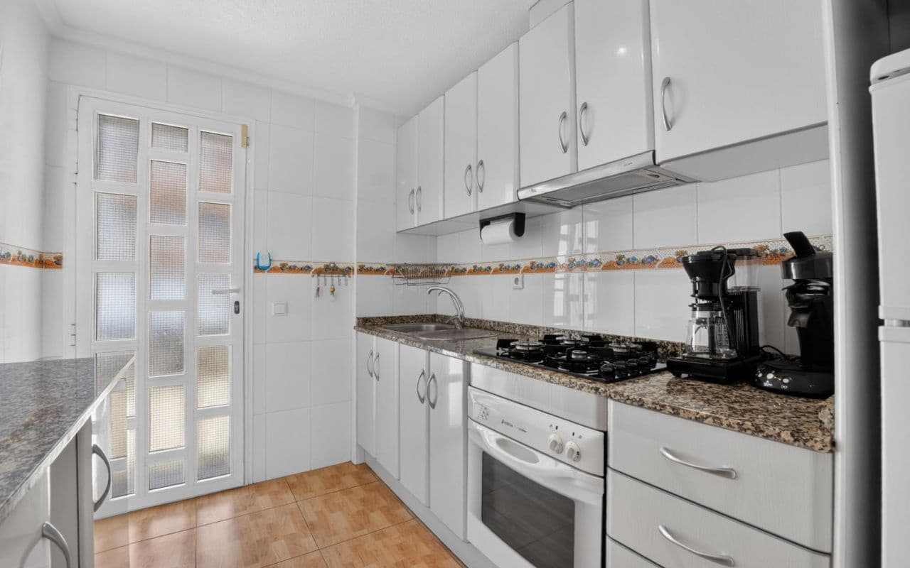 3 bedroom Townhouse for sale in Ciudad Quesada with pool - € 279,000 (Ref: 9802961)