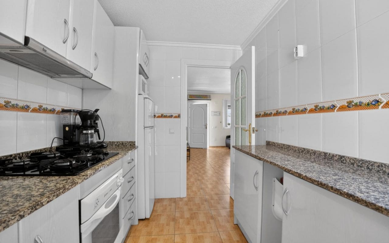 3 bedroom Townhouse for sale in Ciudad Quesada with pool - € 279,000 (Ref: 9802961)