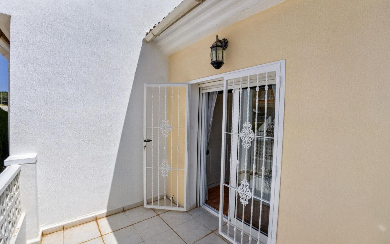 3 bedroom Townhouse for sale in Ciudad Quesada with pool - € 279,000 (Ref: 9802961)