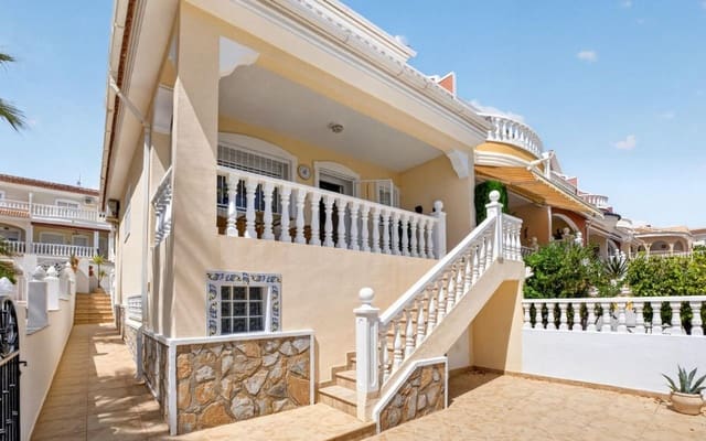 3 bedroom Townhouse for sale in Ciudad Quesada, Rojales with pool - € 279,000 (Ref: 9802961)