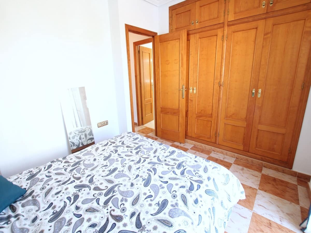 2 slaapkamer Villa te koop in Cabo Roig met zwembad - € 235.000 (Ref: 9806811)