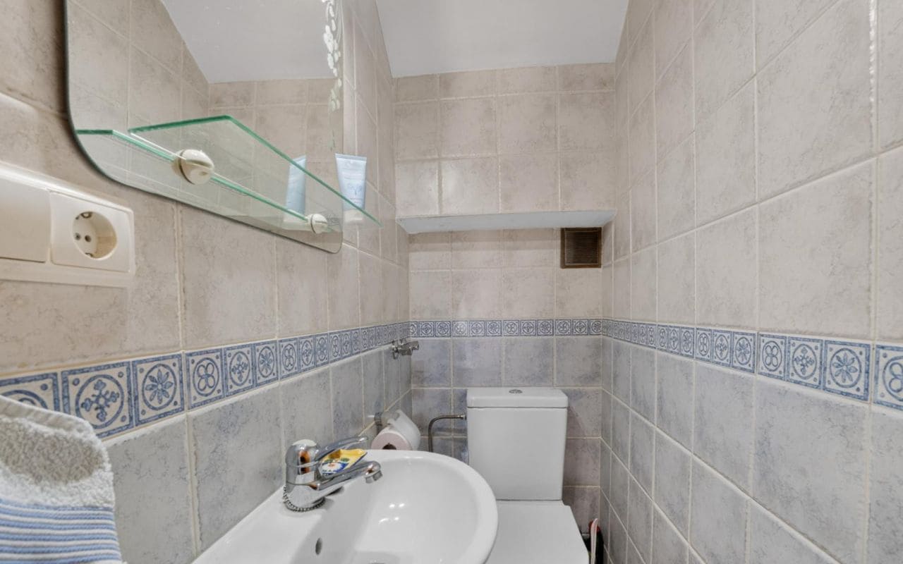 2 sovrum Hus till salu i Torrevieja med pool - 175 000 € (Ref: 9816519)