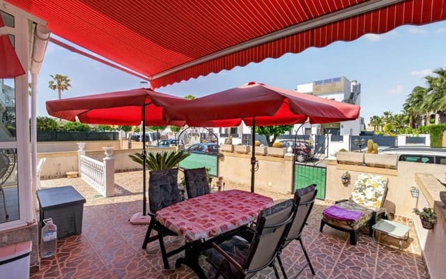 2 sovrum Hus till salu i Torrevieja med pool - 175 000 € (Ref: 9816519)
