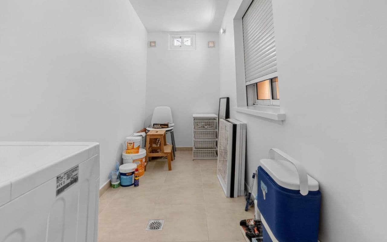 2 soveværelse Lejlighed til salg i Torrevieja med swimmingpool - € 219.000 (Ref: 9816521)