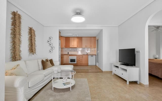 2 soveværelse Lejlighed til salg i Torrevieja med swimmingpool - € 219.000 (Ref: 9816521)