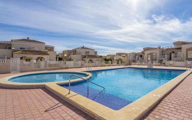 2 soveværelse Lejlighed til salg i Torrevieja med swimmingpool - € 219.000 (Ref: 9816521)