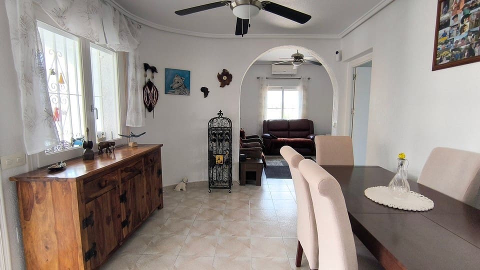 4 slaapkamer Villa te koop in Ciudad Quesada met zwembad garage - € 450.000 (Ref: 9821499)