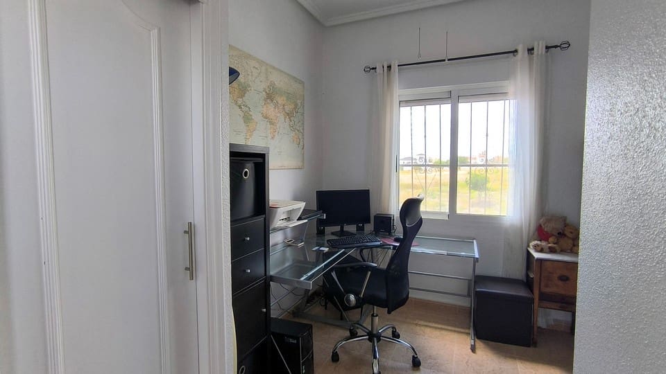 4 slaapkamer Villa te koop in Ciudad Quesada met zwembad garage - € 450.000 (Ref: 9821499)