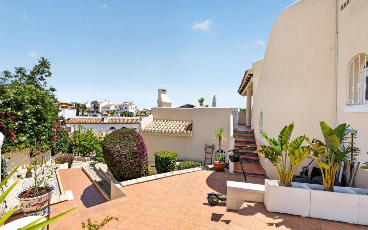 4 soveværelse Villa til salg i Los Dolses med swimmingpool - € 795.000 (Ref: 9821590)