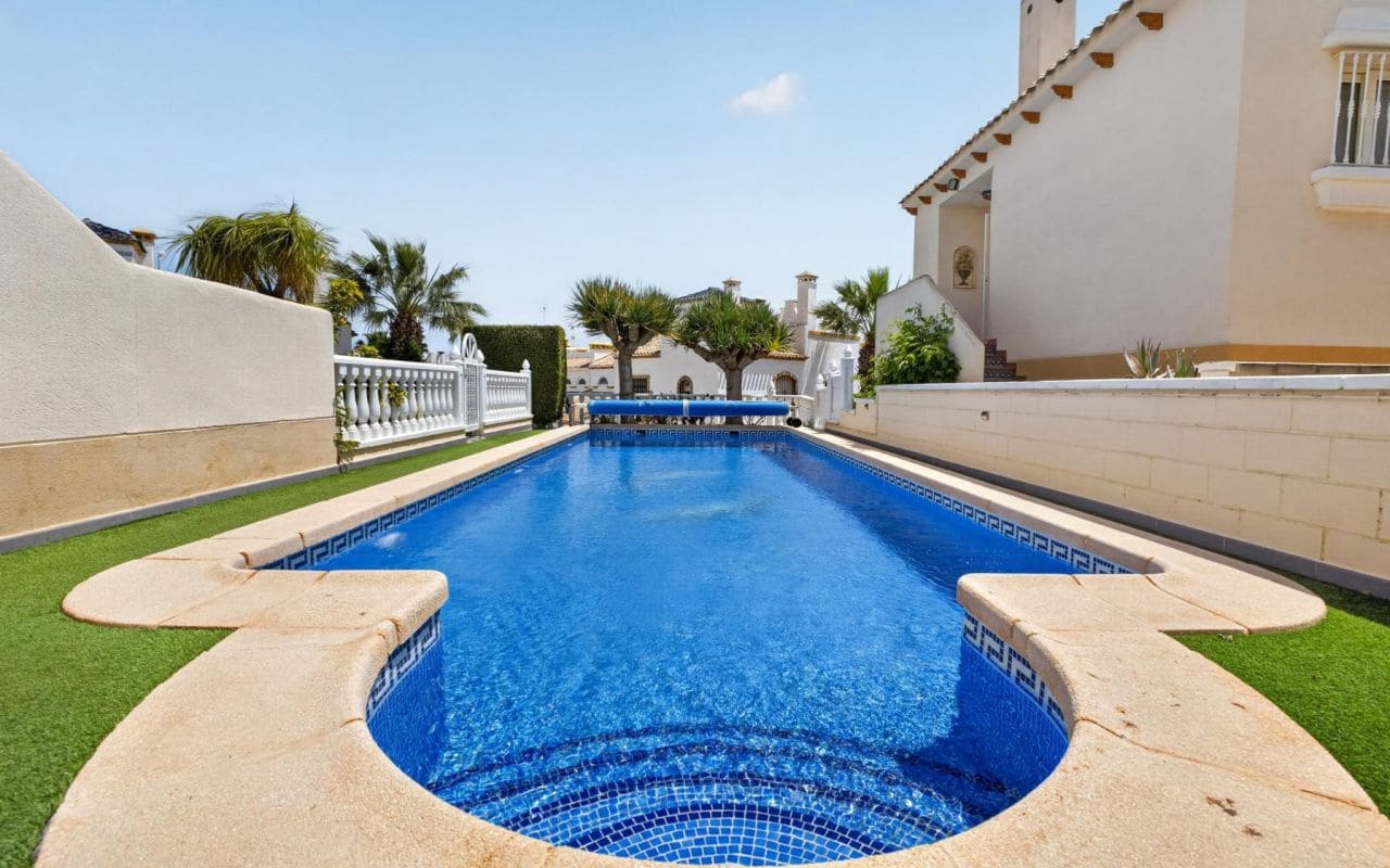 4 soveværelse Villa til salg i Los Dolses med swimmingpool - € 795.000 (Ref: 9821590)