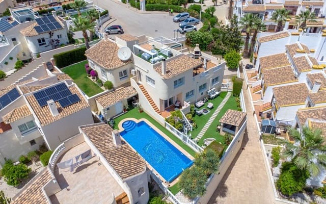 4 soveværelse Villa til salg i Los Dolses, Orihuela med swimmingpool - € 795.000 (Ref: 9821590)