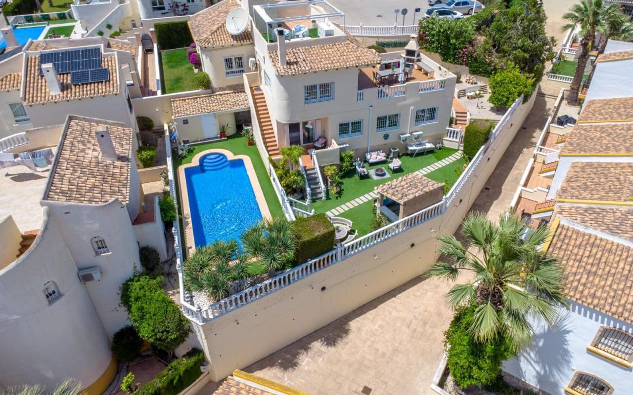 4 soveværelse Villa til salg i Los Dolses med swimmingpool - € 795.000 (Ref: 9821590)